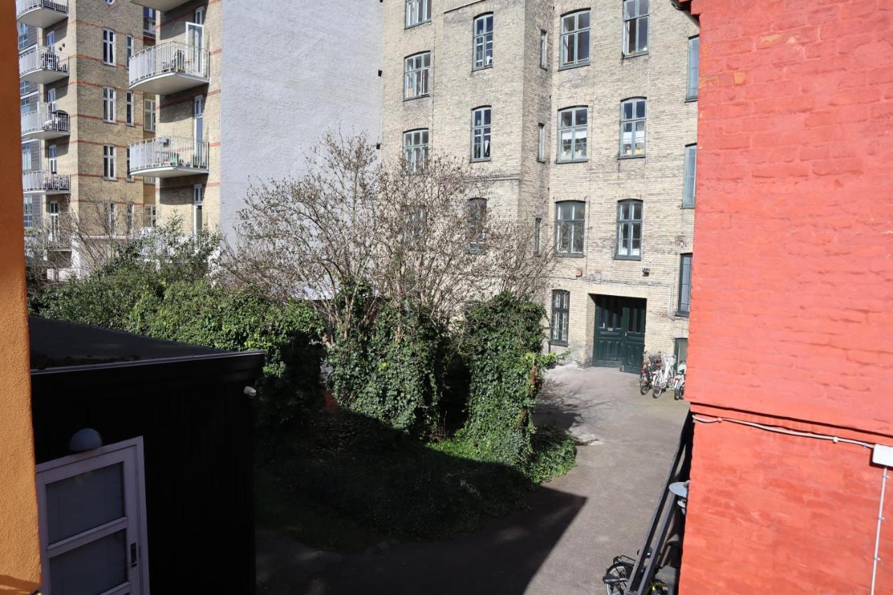 Charming Red Courtyard Apartment Copenhaga Exterior foto